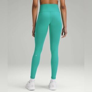 E - Lululemon Wunder Train High-Rise Tight 28"
Kelly Green